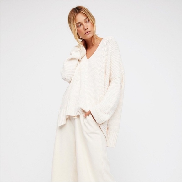 Free People Sweaters - Free People Take Over Me Chunky Knit V-neck Sweater Med/Large Oversized Slouchy